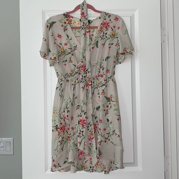 Spring/Summer Dress - Picture 2 of 2